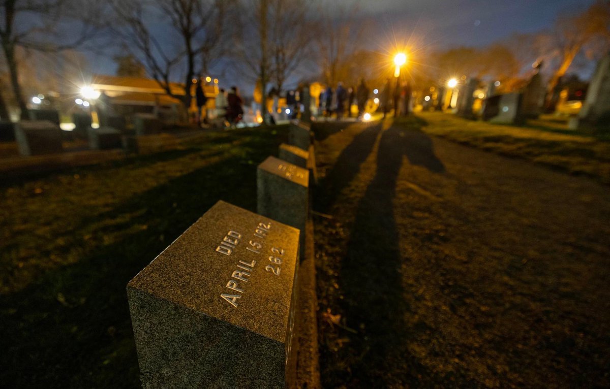 Len_Wagg_photo's tweet photo. Members of  the Titanic Society of Atlantic Canada gather at the Fairview Lawn Cemetery late Sunday April 14th, 2024. The service marked the hour the ship hit an iceberg on April 14th, 1912.   The sounds of Anthony Rissesco's  fiddle could be heard #titanic #halifax #novascotia https://t.co/O1eyTDXPie
