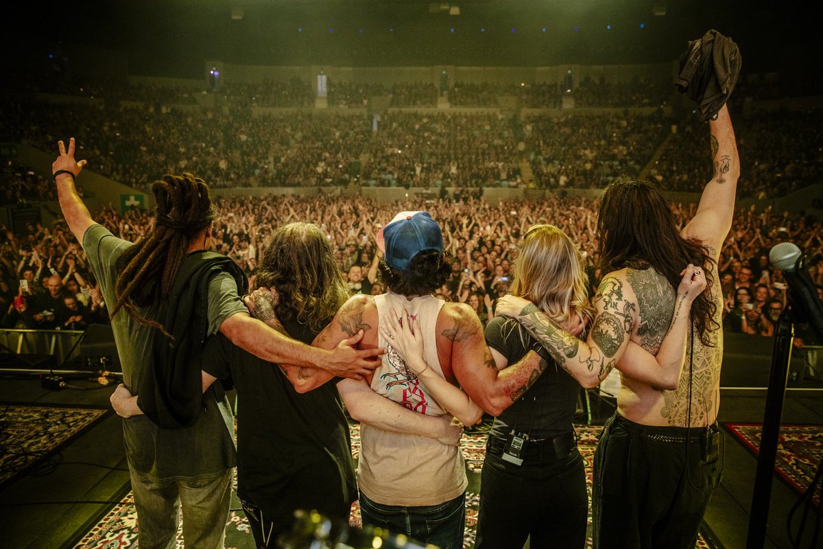 IncubusBand tweet picture