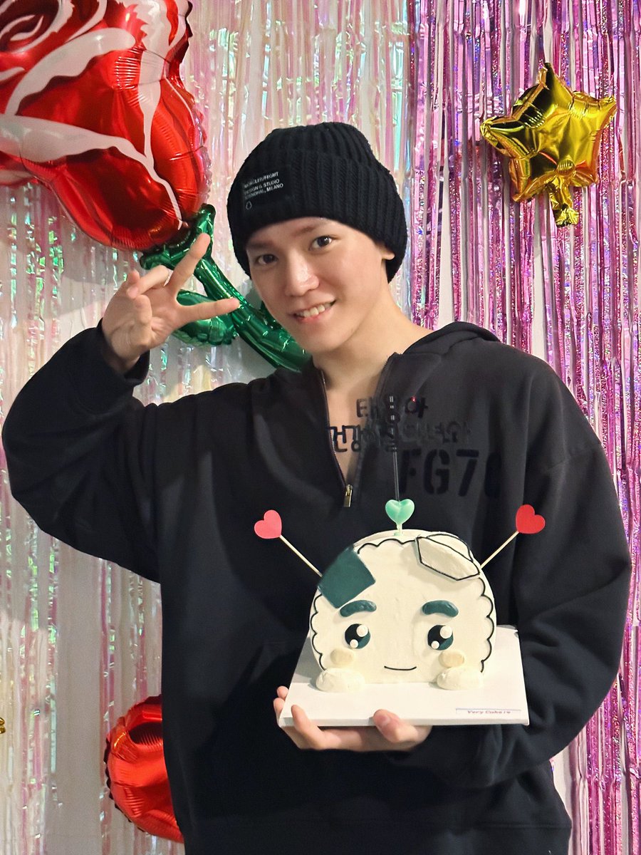 taetend_d's tweet photo. 行ってらっしゃい😭🍙🍡 https://t.co/yEpx0r3miv