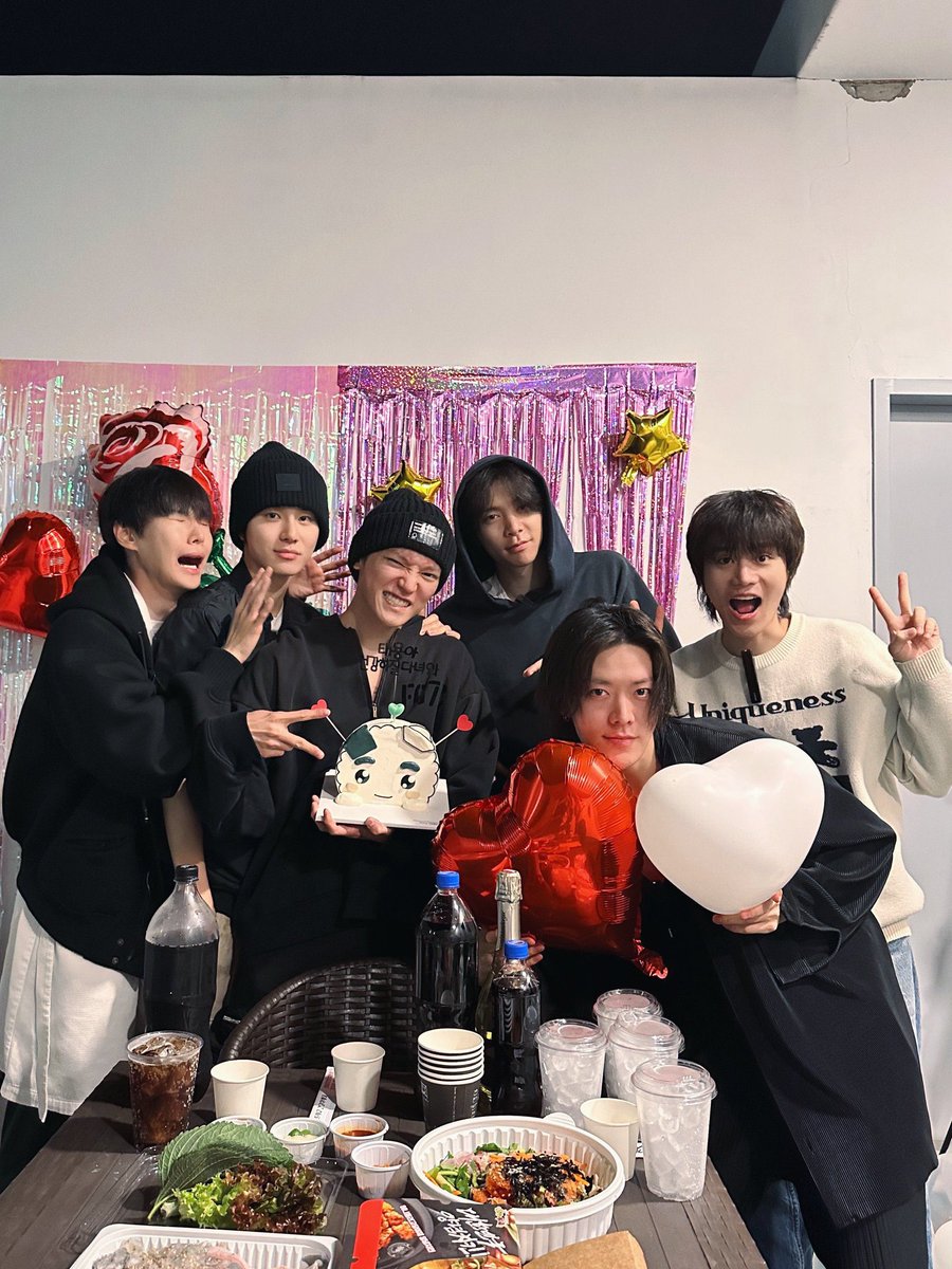 taetend_d's tweet photo. 行ってらっしゃい😭🍙🍡 https://t.co/yEpx0r3miv