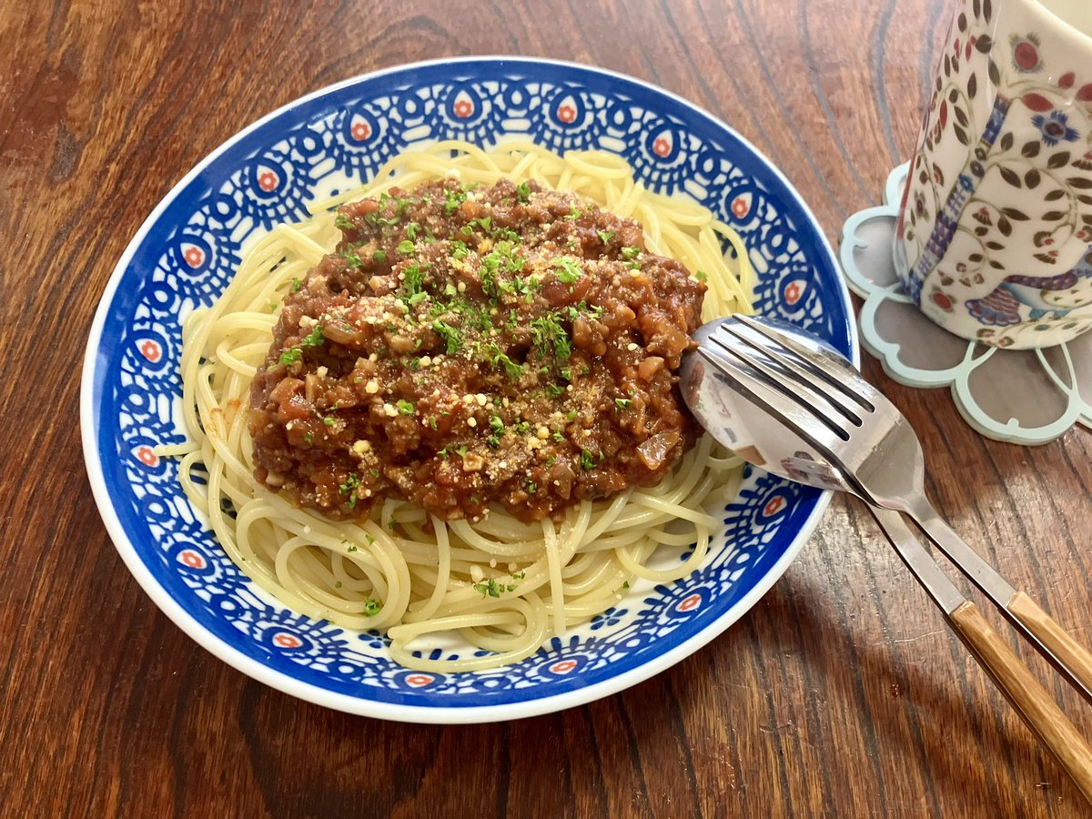 お昼ごはん🕛 ミートパスタ🍝✨ ＃お昼ごはん ＃おうちごはん ＃料理好きな人と繋がりたい ＃家庭料理 ＃ミートパスタ