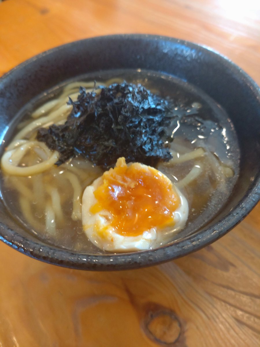 麺匠一丞　さんでラーメン🍜 味噌ラーメン🍜 野菜増し増しにロースチャーシュー、辛味噌Wトピ🔥😋 疲れているので、これ、食べると元気が出ますね🥰🔥💪 超うまうまでした🥰🥰 久しぶりのみさとちゃんとさとちゃん出勤💕