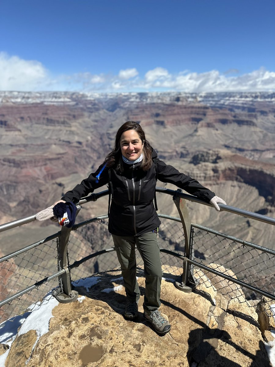melanielobue's tweet photo. Finally found my way to the Grand Canyon. Pictures don't do much, you just have to see it. Thanks for the ride, @EFtours https://t.co/r6NN7u9xMB