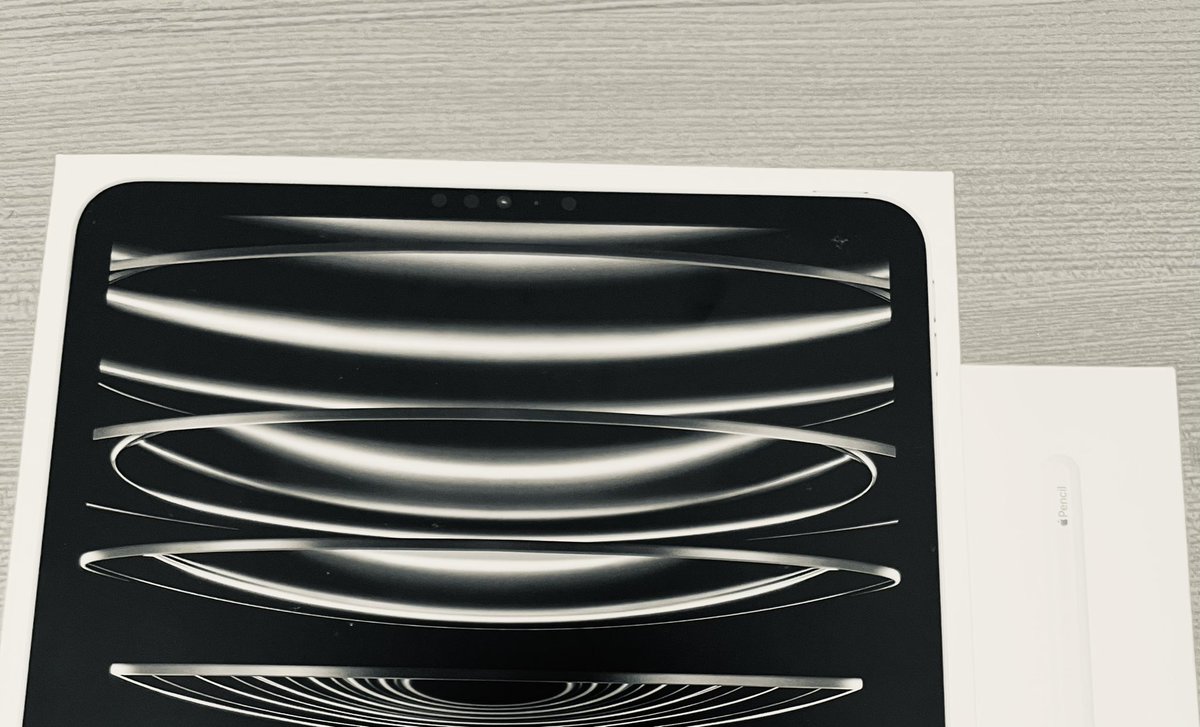 昨日あいぱよ届いてるんるん🎶だったけどアプリ使いこなせなくてふて寝した（無能）