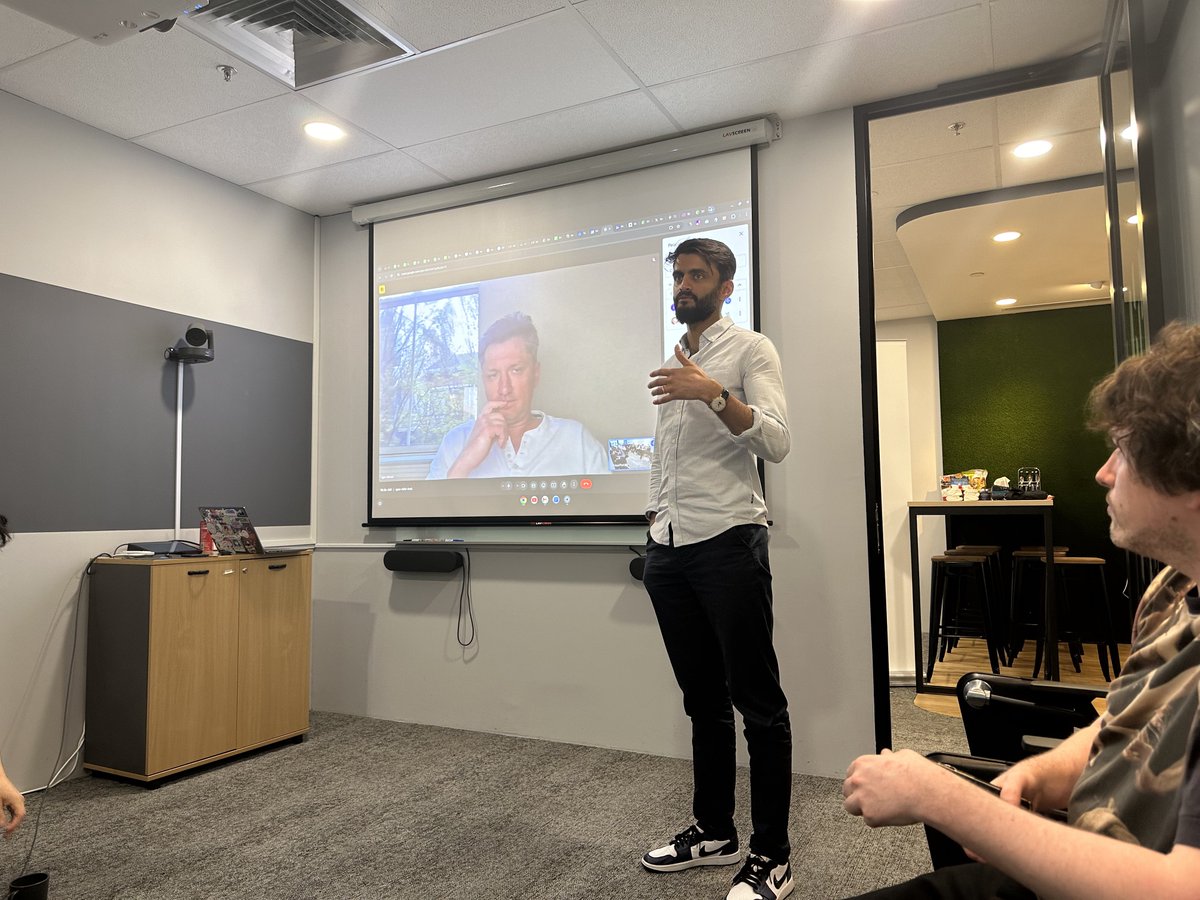 Kevin Mehrabi (kevin.tez) tweet media