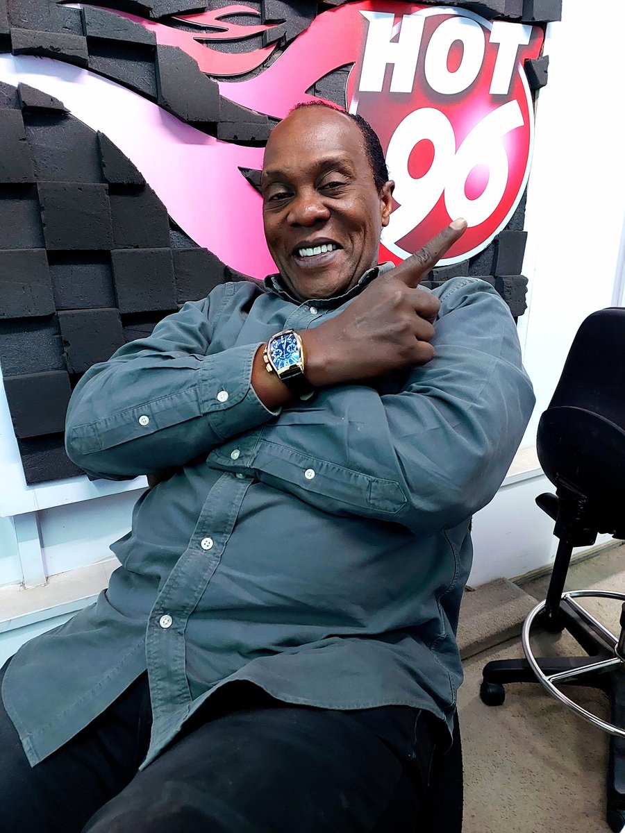 It's Manic Magic Morning!! 

Every Morning You Have Two Choices Continue To Sleep With Your Dreams or Wake Up and Chase Them 
#JeffAndNickOnHot 
@KoinangeJeff

Good Morning Arsenal Fans...
Where Are You Tuned In From?
