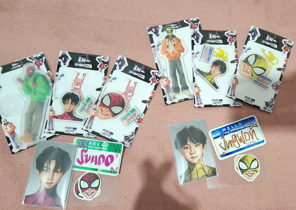 PINK SPIDEY AND YELLOW SPIDEY ON THEIR WAY TO SAVE THE NEIGHBORHOOD! honestly did not expect to receive it today but 🥹 EVERYTHING'S SO PRETTY AND HIGH QUALITY i actually regret not buying the ot7 member sets huhu i hope you open another batch sometime in the future @Artysse