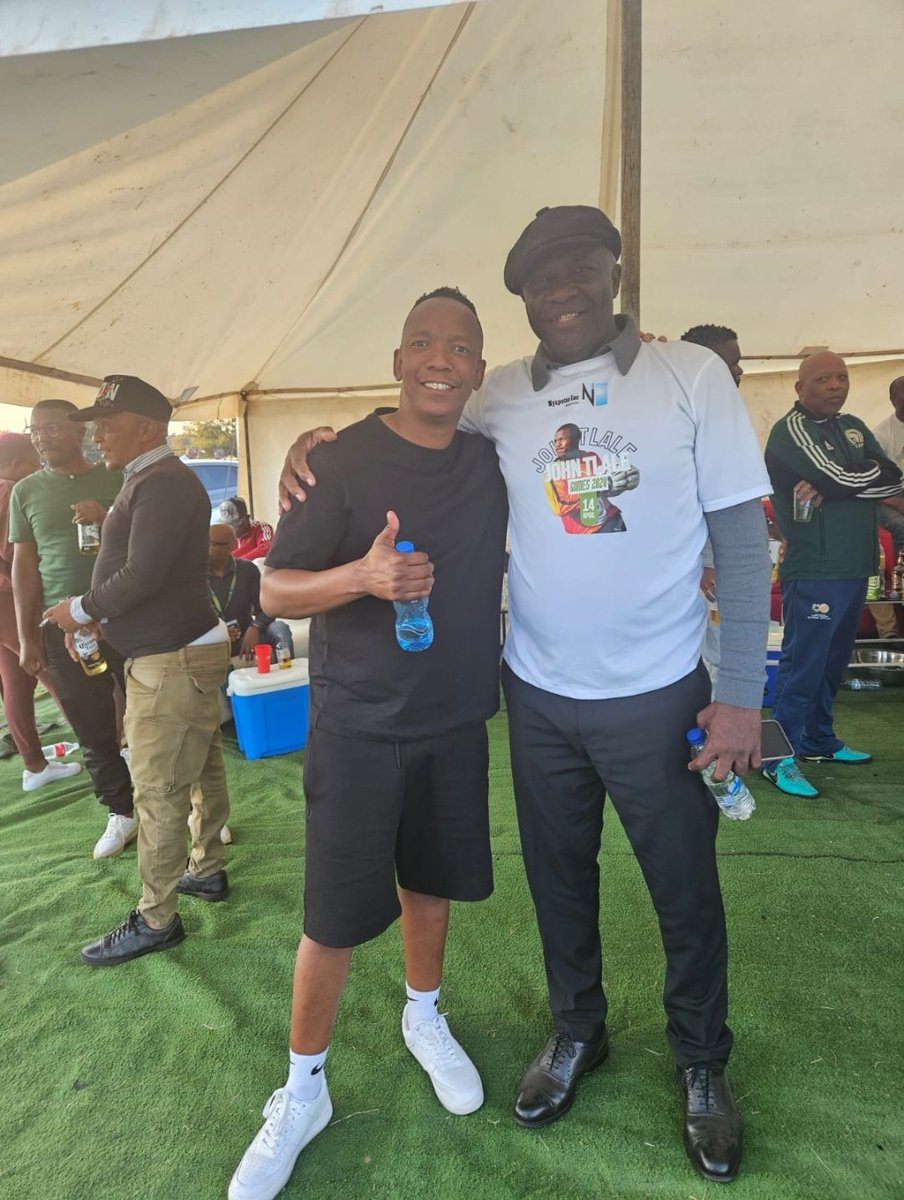 Yesterday I was so excited like a young kid, when I met one of my idols I have ever watched playing football,DE GENERAL HIMSELF...... Roger Feutmba Those that know will know....