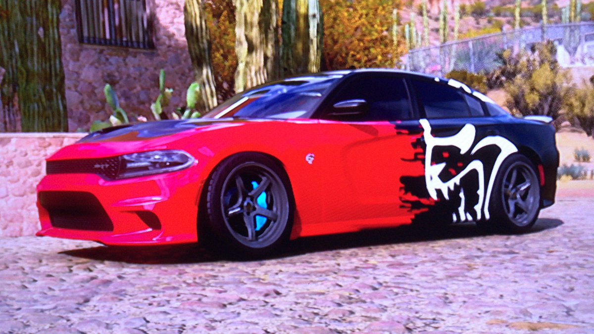 KingWolfRich1's tweet photo. Dodge Charger HellCat Drifting 1300HP  Swap V12 Normal HellCat Crazy Custom Edition JDM #ForzaHorizon5 #DodgeChargerHellcatSRT #Driftingcars #JDM #TwinTurboV12 #V12Engine https://t.co/4BeBKdzBZL