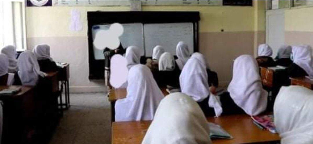 913 days since the Taliban banned girls from attending secondary schools, 492 days since #afghanwomen have been banned from universities and working for NGOs. Women in #Afghanistan have truly lost everything.

#letafghangirlslearn
#afghanwoman
#EducationForAll
#Afghanistan 🖤1403