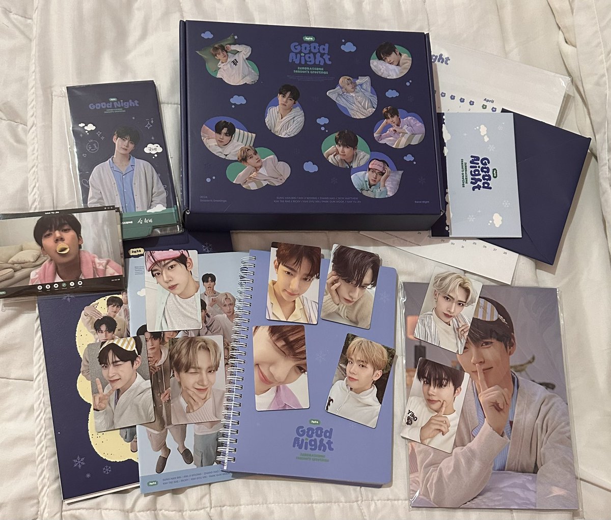 mygaeulaxy's tweet photo. #gomawotin @tintin_africa 

zb1 seasons greetings arrived to me safely! tysm for the very quick and smooth transaction https://t.co/NVCvZMvPdM