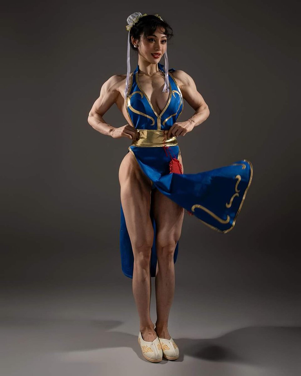 TKOLegionHead's tweet photo. I would love to be in between those thighs #thickthighs #musclemommies https://t.co/Bn0SeZd2r9