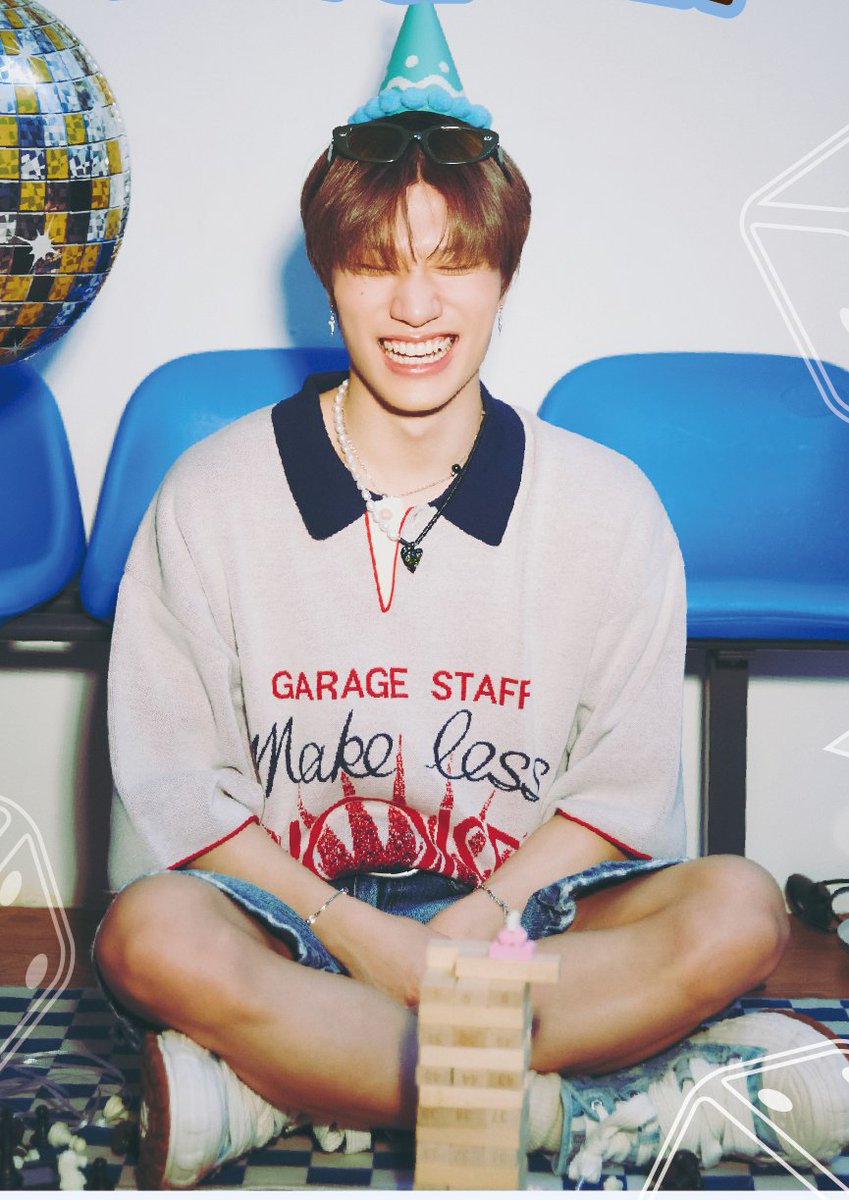 yedamcenter's tweet photo. im gonna cry😭😭😭 WHY IS HE SOOOO CUTE??!?!?!? https://t.co/fgCAvk613u