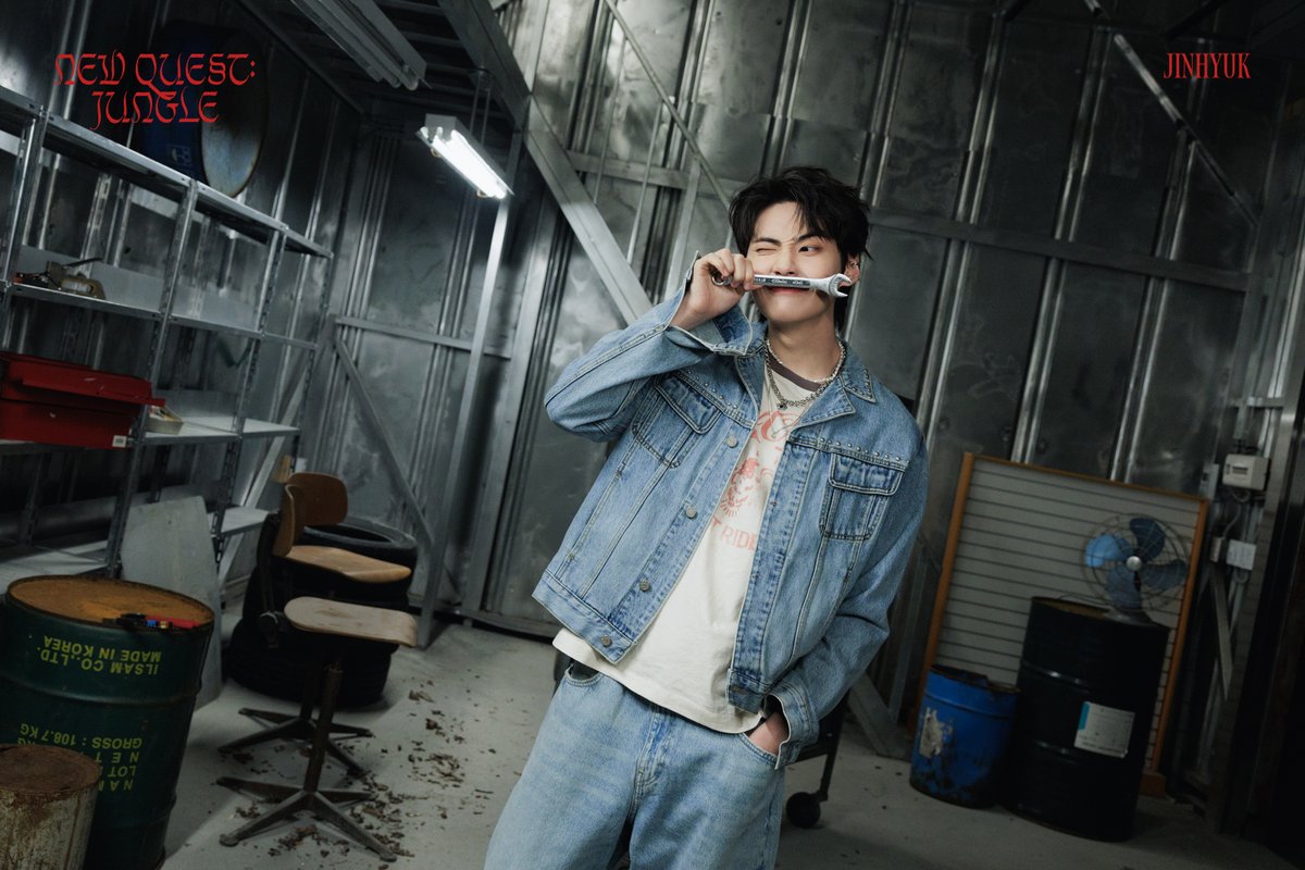 LJH_official's tweet photo. [📸]

이진혁(LEE JIN HYUK)
6th Mini Album [NEW QUEST: JUNGLE]

Concept Photo #3

2024.04.23 6PM (KST)

#이진혁 #LEEJINHYUK 
#NEW_QUEST_JUNGLE https://t.co/UMPI0W7FDa