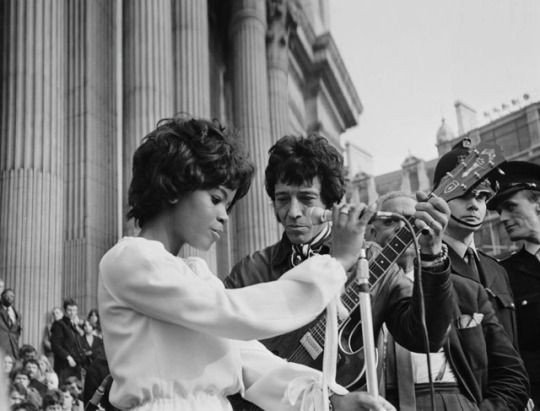 #OTD PP Arnold sings with British blues musician Alexis Korner at an anti H-Bomb demonstration near St Paul Cathedral, London, on the 15th April 1968.