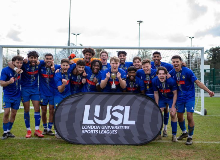 Congratulations to the @QMUL men's football team, winners of the London University Football League for the first time ever! It's not just Bayer Leverkusen making football history this year.
