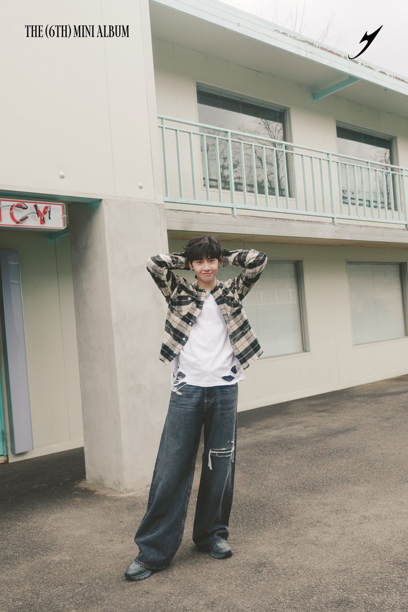 LJH_official's tweet photo. [📸]

이진혁(LEE JIN HYUK)
6th Mini Album [NEW QUEST: JUNGLE]

Concept Photo #3

2024.04.23 6PM (KST)

#이진혁 #LEEJINHYUK
#NEW_QUEST_JUNGLE https://t.co/PHLzV5o3Ic