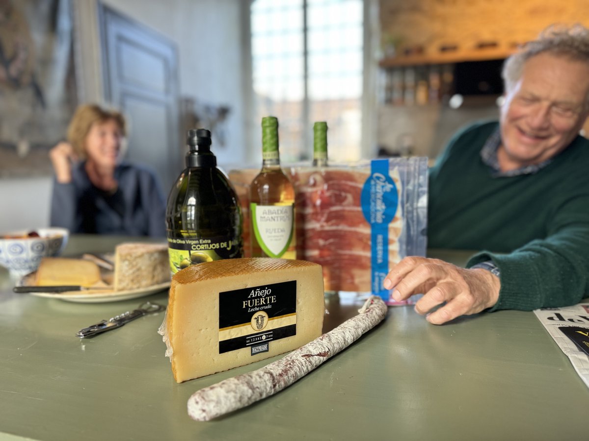 rokus loopik tweet media