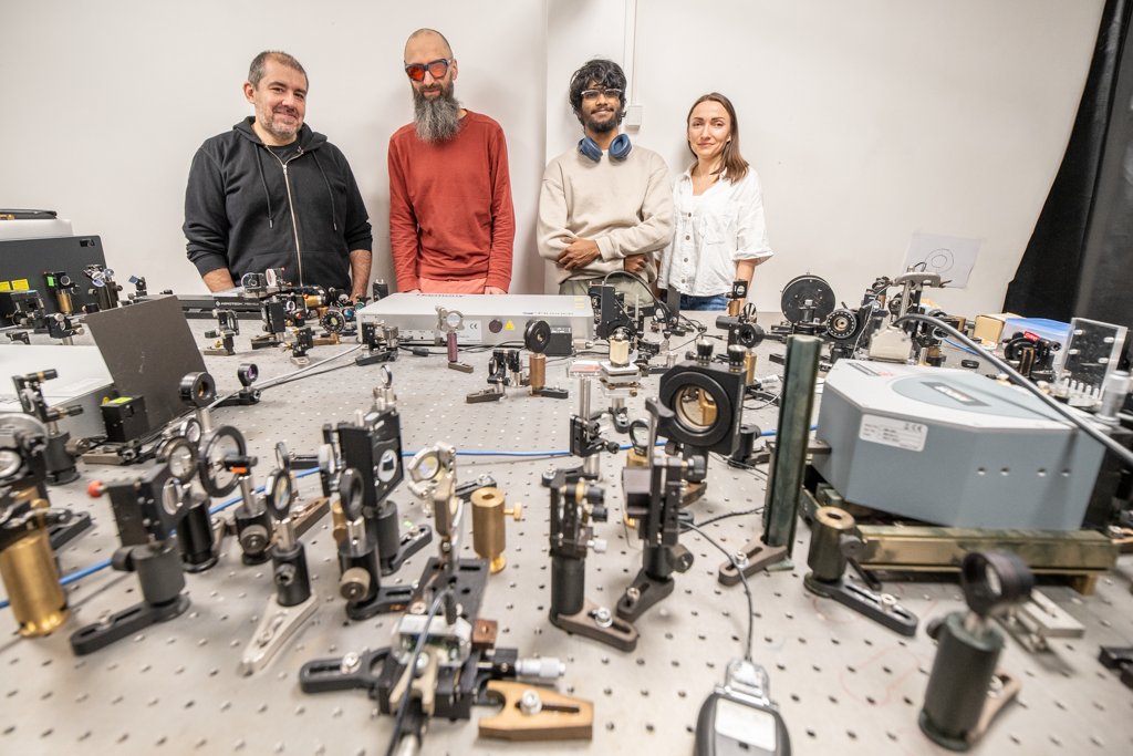 ICHF_PAN's tweet photo. Meet the Dynamics of light-induced bimolecular reactions Group (Cluster 2) led by Assoc. Prof. Gonzalo M. Angulo Núñez. This Team (nr. 8 at IPC) devotes its efforts to understanding chemical reactions from a physical perspective: https://t.co/HT2sBOo7KP.
#IPC_ExcellenceClusters https://t.co/eRKXbjpLWK