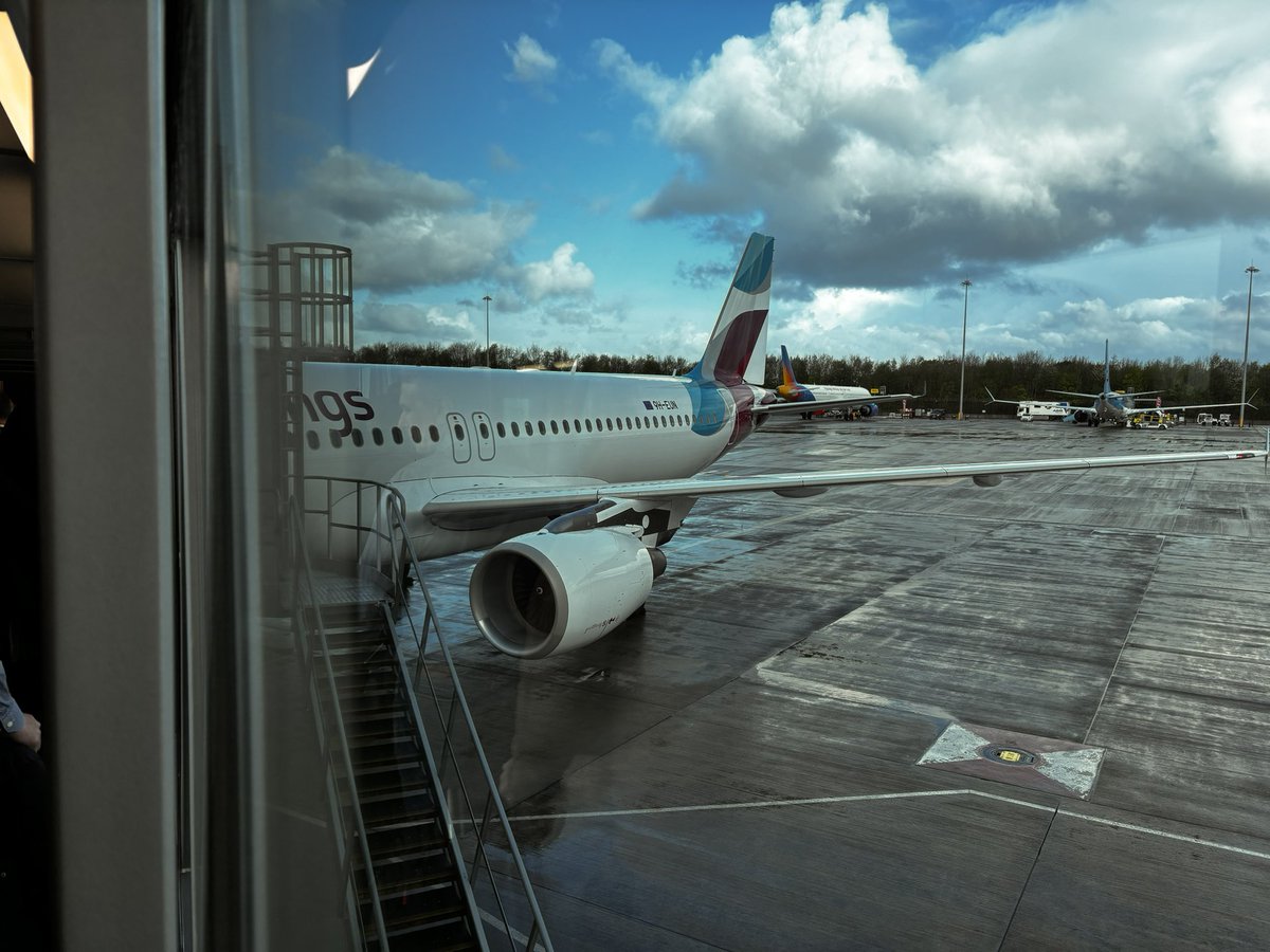 bladeclubber's tweet photo. Let’s go to Germany! 🇩🇪 #amflying https://t.co/8fGir0tZfa