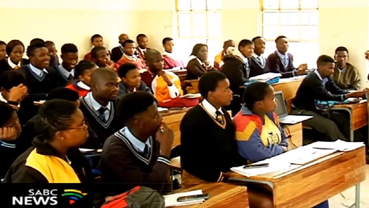 SAfmRadio 📻 (@safmradio) on Twitter photo There are more discussions about a school-leaving certificate for learners from Grade 9. When should it be legal for children to stop school? <a href="/StephenGrootes/">Stephen Grootes</a> #SAfmSunrise #sabcnews There are more discussions about a school-leaving certificate for learners from Grade 9. When should it be legal for children to stop school? <a href="/StephenGrootes/">Stephen Grootes</a> #SAfmSunrise #sabcnews