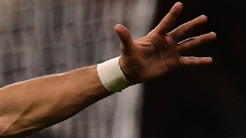 MadridXtra's tweet photo. Cristiano Ronaldo 2016/17 will forever be iconic. https://t.co/3AlFKQ3C3f