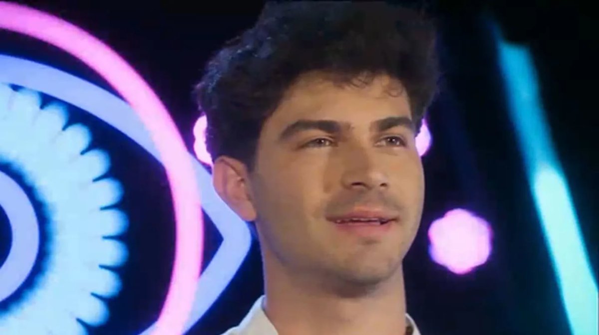 ¿A quién PREFERIS, de Gran Hermano?
❤️: Nico
🔁: Bauti
#baunisse #florico #granhermano