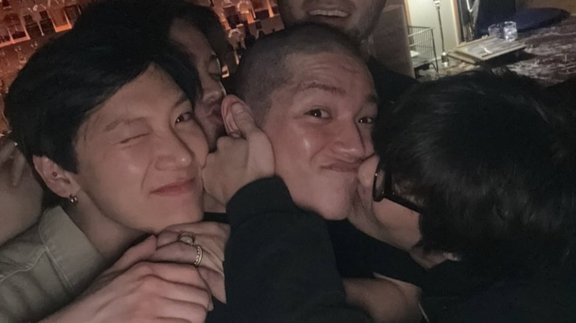 sukinayuta's tweet photo. YUTA &amp; TAEIL GAVE TAEYONG A KISS BEFORE HE ENLIST 😭😭😭 https://t.co/BXbKhhoqBJ