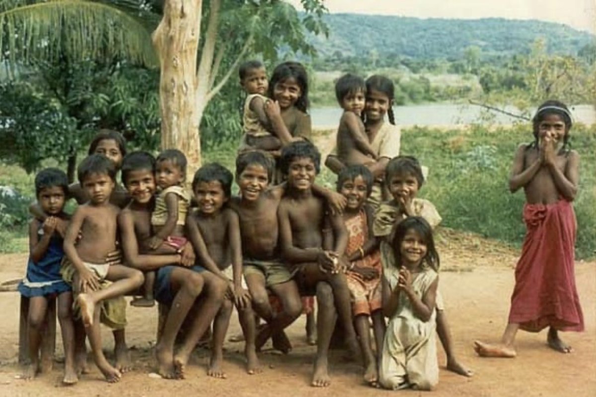 Have you heard of the #Vedda people, the #LanguageIsolate of #SriLanka? We are excited to share the fascinating #PopulationHistory of this mysterious population with our #SriLankan & @ccmb_csir collaborators, very soon! Stay tuned for an informative and engaging research!