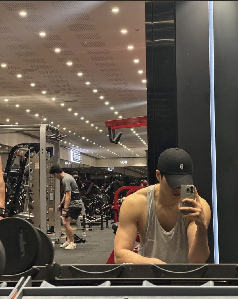 GunjooBrasil's tweet photo. 📸 Atualização do Gun Joo em seu IG @/jrjswn 

Pra dormir mansinha mansinha hoje

#JungGunJoo #정건주 https://t.co/lzYrp8SerO