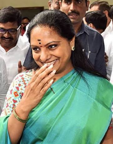 K Kavitha threatened Aurobindo pharma's Reddy to enter into Delhi liquor deal @ ₹25cr token to AAP. Reddy was also forced to do certain land deal by KCR's daughter.

This is not scam because it didn't happen through documented ways of Electoral Bond🙂