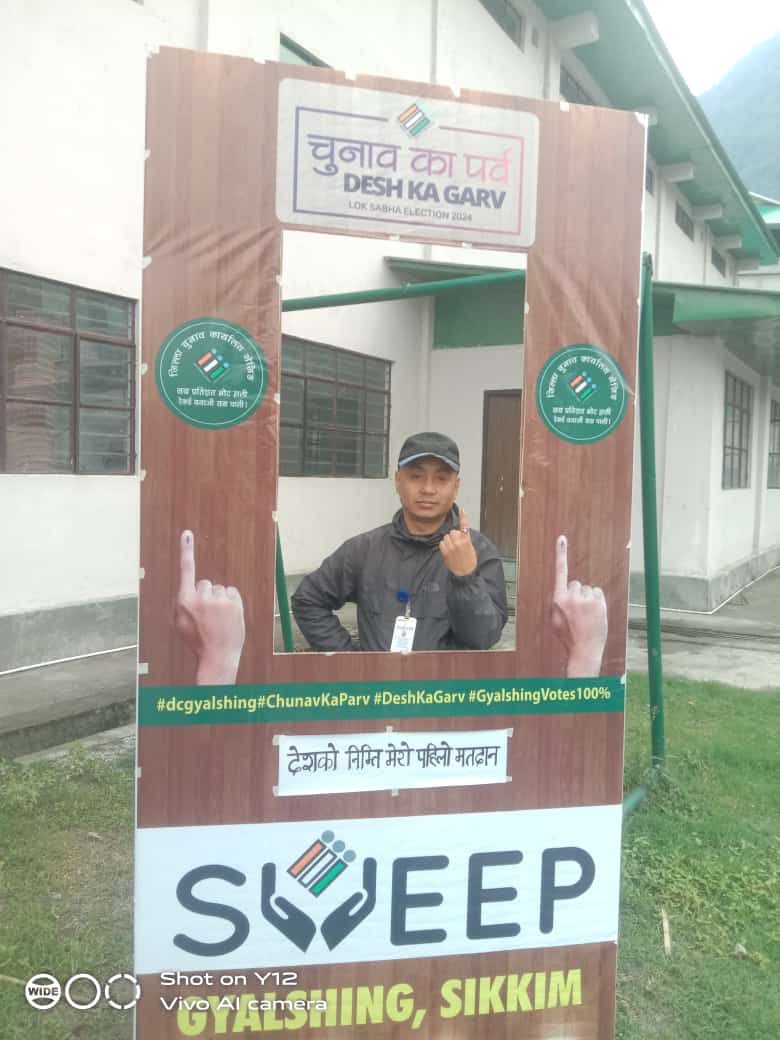 NSS team of Sanchaman Limboo Govt. Degree college, in collaboration with Gyalshing District SVEEP team conducted voter awareness campaign. The programme was grace by ADC Gyalshing, SIKKIM. @_NSSIndia @YASMinistry @ianuragthakur @NisithPramanik @PSTamangGolay