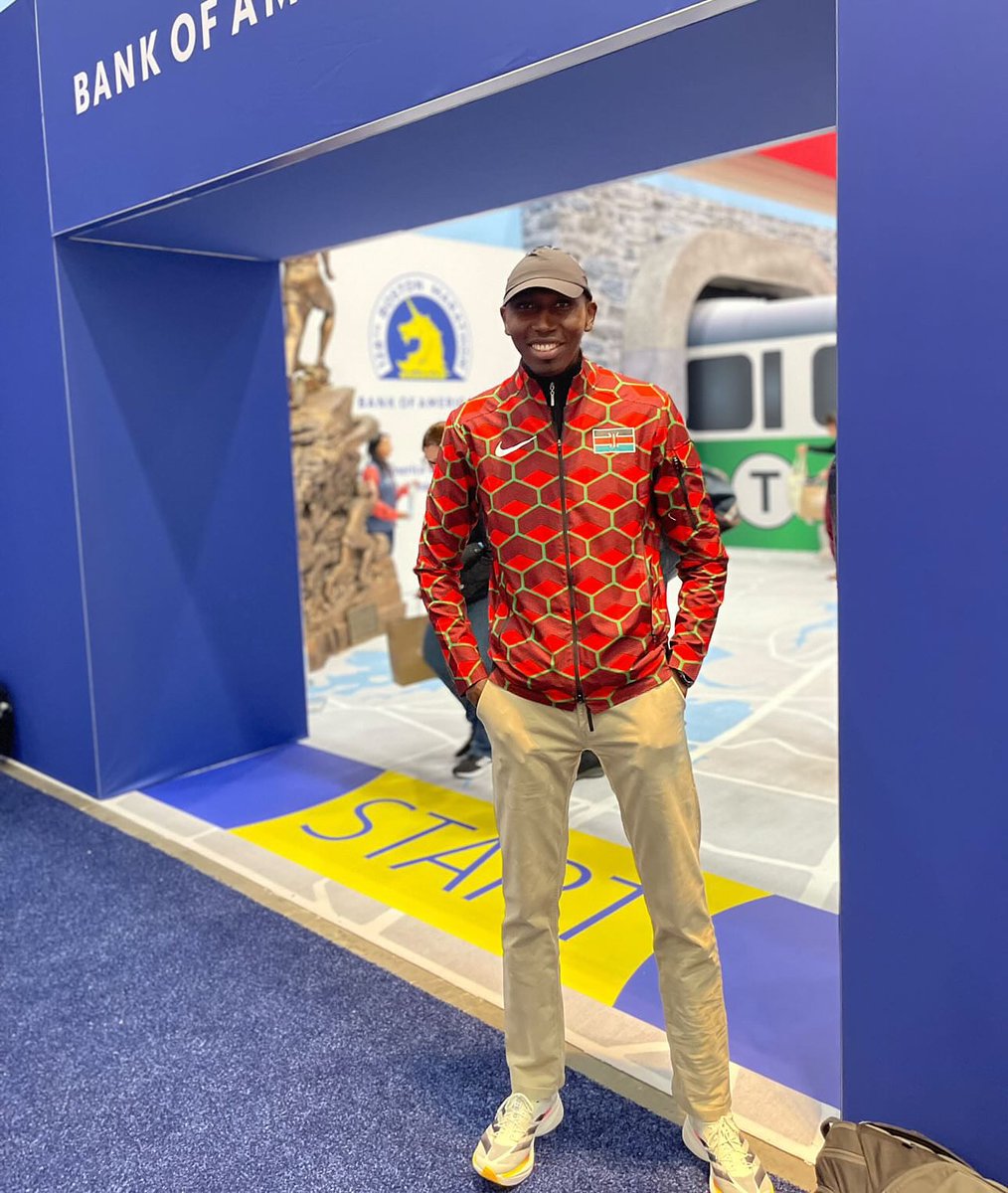Badeqshop1's tweet photo. In everything you do, never compromise on wearing good shoes..that's my G #Rono..racing in the streets of Boston, from 4pm. Good luck, champ https://t.co/4z1ua3w6FS