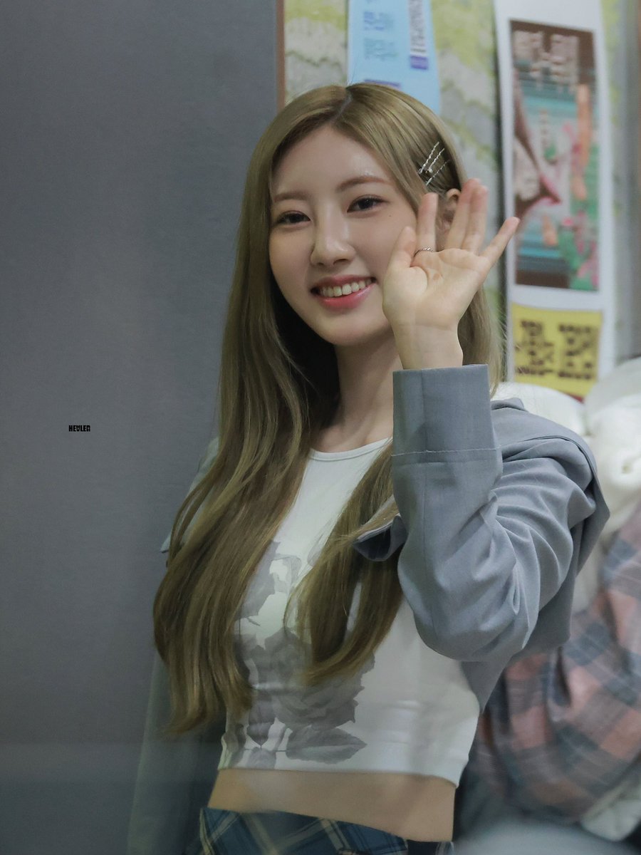 loveme_rami's tweet photo. 240415 퇴근

#BABYMONSTER #베이비몬스터 #RAMI #라미 https://t.co/Q3eqLYXFWo