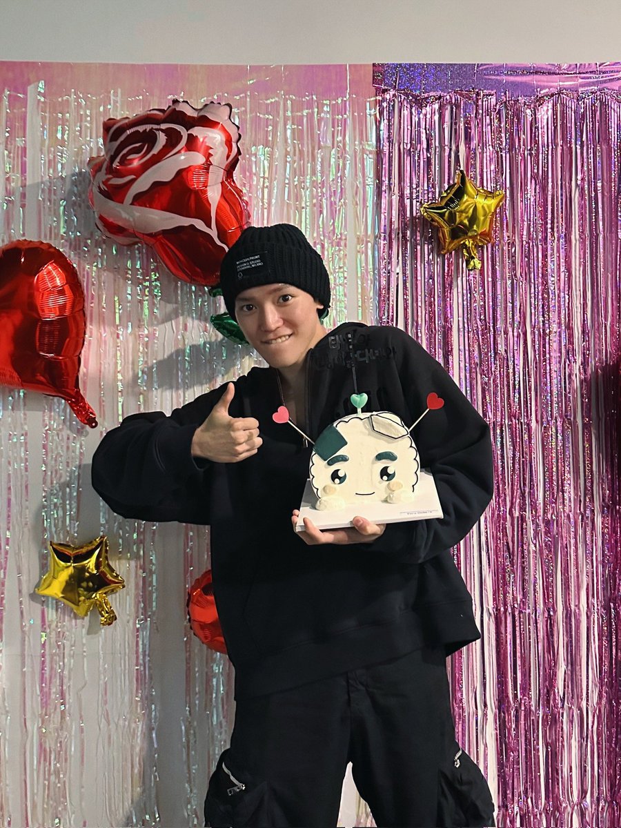 firstwakeup's tweet image. หนูจะตั้งใจรอตั้งใจคิดถึงพี่แทยงอย่างดีทุกวันเลยน้า(｡’▽’｡)♡