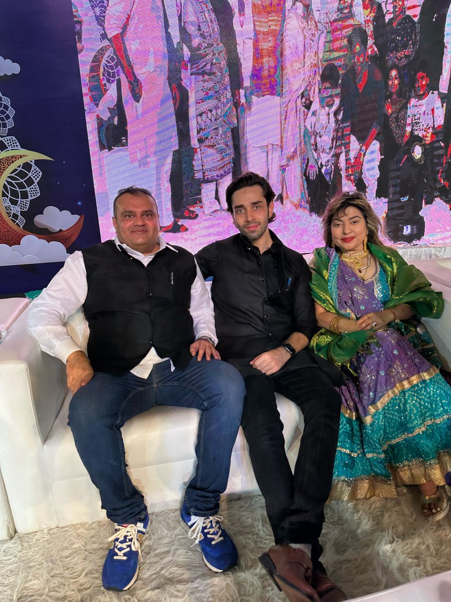 Yesterday evening with @DollyBindra at Idd-Milan organised by Mrs and Mr Akhtar Hasan Rizvi at Rizvi College #Bandra. @ShelarAshish ji @HasanAkhtarRiz1 @RubinaAkhtarHa1 @kaifqureshi_