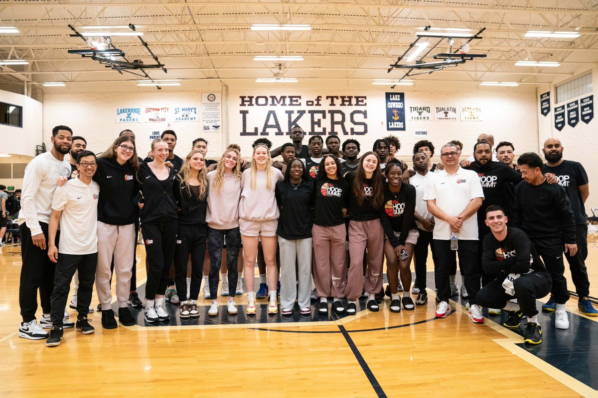 CoachCho's tweet image. “Family is about kinship and friendship and love of who you are and what you have been through as a group. Family comes together in a place uniquely suited to help one grow as men, women, teammates and people” @ssandago