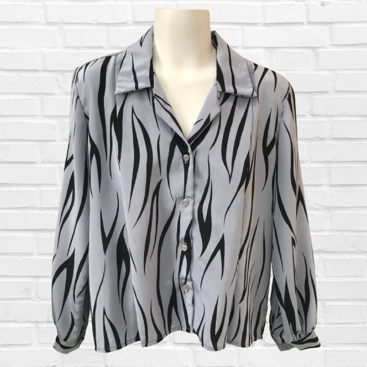 Vintage 80's RAFFIE Black & Grey Zebra Print Blouse
Size Medium

SHOP:✨etsy.me/3Q1fHa2 via @Etsy

#blouse #blouses #womenstop #womenstops #zebraprint #animalprint #animalprints #80sblouse #80sfashion #80sstyle #80svintage #vintageblouse #vintageblouses #vintage80sfashion