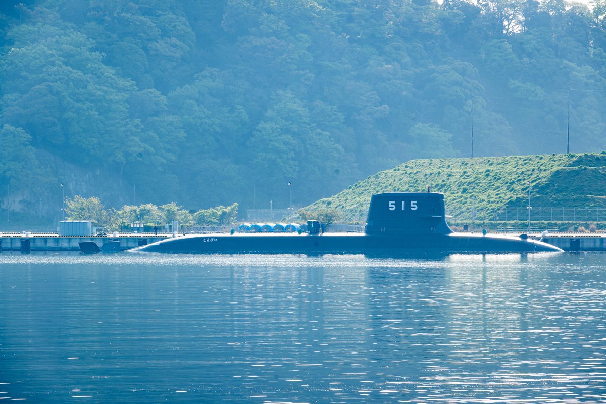 実は、初めてお会いした”じんげい”さん！
たいげい型潜水艦 SS-515 じんげい
番号付いているうちにお会い出来て良かった(;'∀')
#海上自衛隊 
#長浦岸壁
#潜水艦じんげい