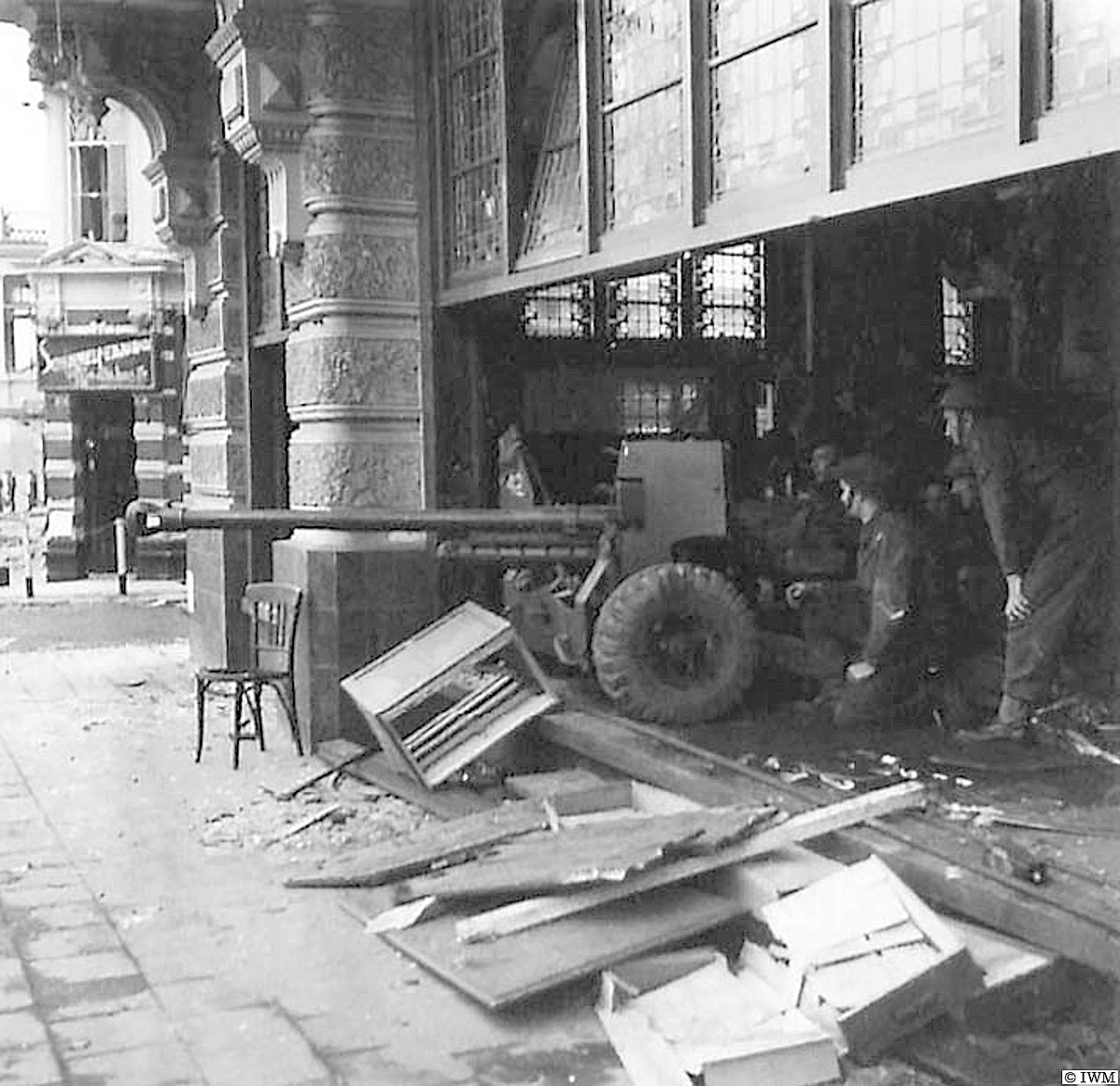 People used to drink tea and coffee, there. (#OTD in 1945, Arnhem. #WW2 #HISTORY)