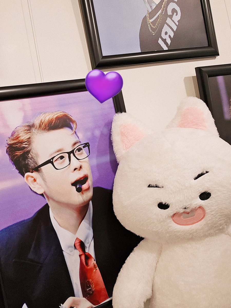 pyomoyed's tweet photo. #13년째_BEEloved
#블락비와_13년째_로멘틱하게
#BlockB13thJackpot https://t.co/0rdYW5PuEW