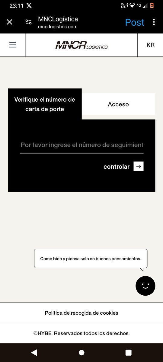 BIBBLE021's tweet photo. Que sucede!! Necesito respuestas.
La bolita sonriente nos da muchas incógnitas.
No voy a poder dormir con semejante locura y con la emoción hasta el cielo.
#BTS 
#MNCR_Logistics https://t.co/ktPDFNbfmW