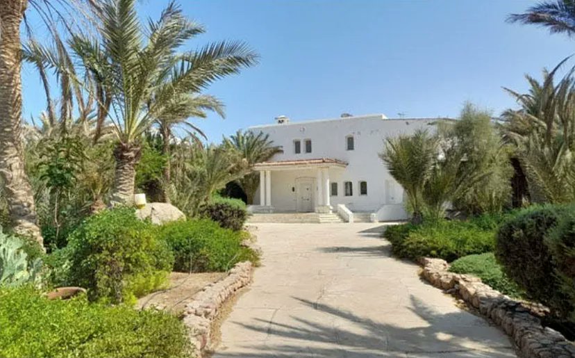 @ZentraleV Selenskyjs 5-Millionen-Dollar-Villa in Ägypten
Die Luxusvilla befindet sich neben dem Anwesen von Angelina Jolie