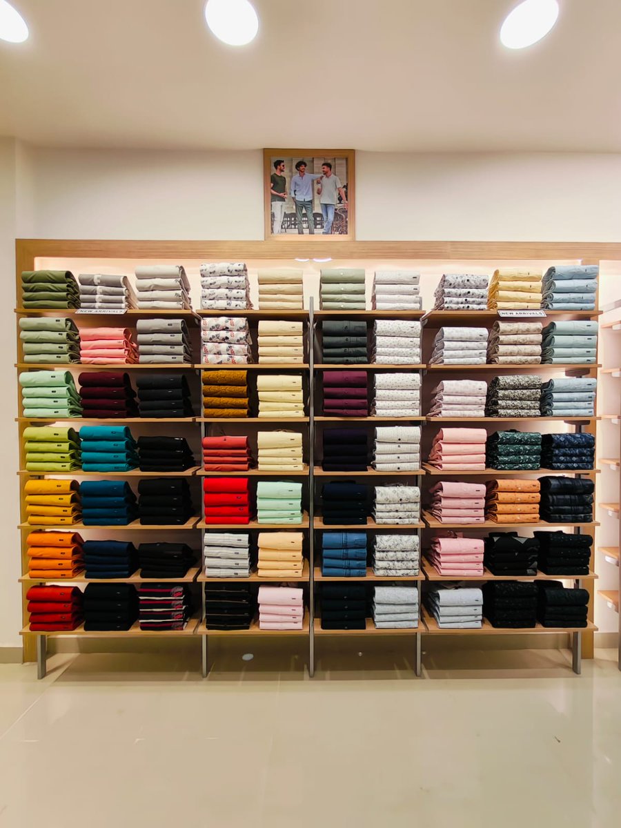 KlubFox97's tweet photo. We're excited to announce the grand opening of our new store in Muhanamandi (Jaipur),Rajasthan !

Location📍- Klub Fox, Veerushi Textiles Kesar Choraha, Nr. HDFC Bank, Muhanamandi Road, Jaipur. Rajasthan-302029

 #KlubFoxLaunch https://t.co/oDNyEELyxM