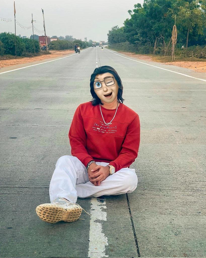 Shahzada___'s tweet photo. HAPPY WALA BIRTHDAY @Itsmdtouhid  BOSS 😎
Allah apki har dua kabule kar aur apko duniya ki tamam khussiyon se nawaje
jalddi se shaddi ho jaye aur ek pyaari si bhabhi mil jaye mujhe ameennnnnnn yaa rab ❤️
fulo falo 4 biwiyo ke 16 bache nasib ho apko 😝

#HBDTD
#HBDBRO https://t.co/POtnxgQ8Kz