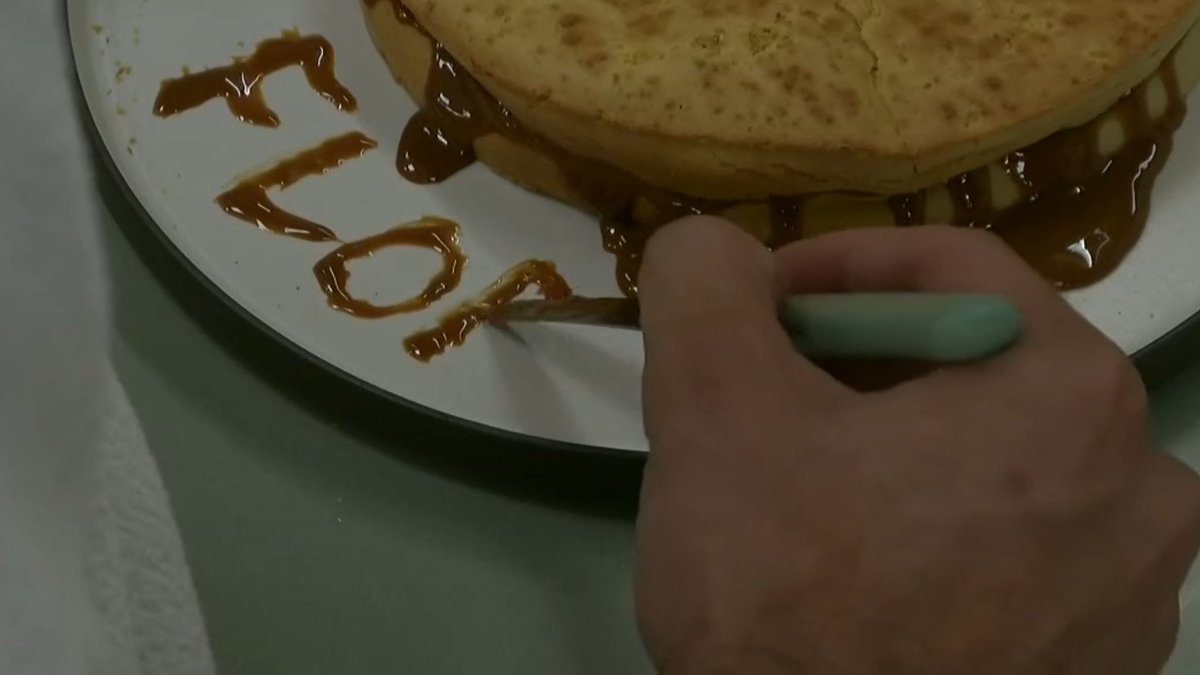 TronkOficial's tweet photo. Nico le preparó una sorpresa a Flor por su cumpleaños #GranHermano https://t.co/dE8jhae0LA