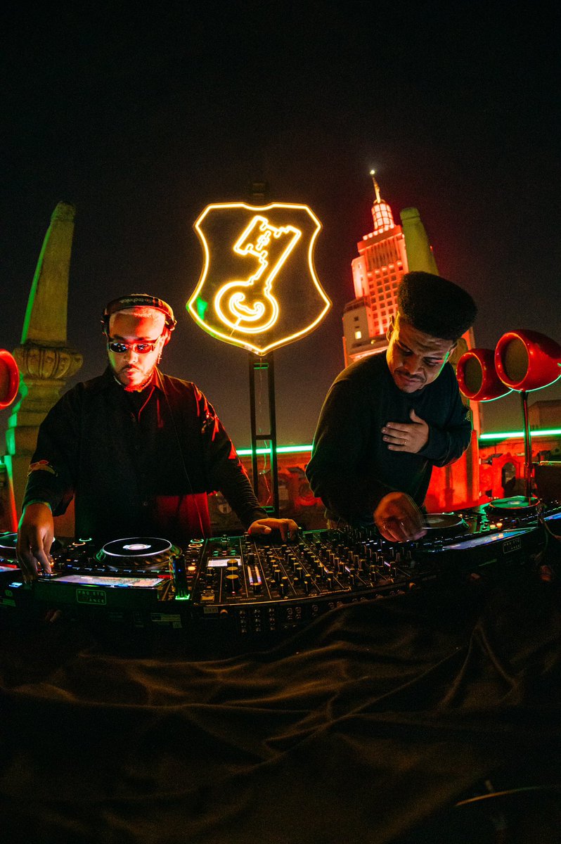 versdat's tweet image. Liga nois 🥋📍