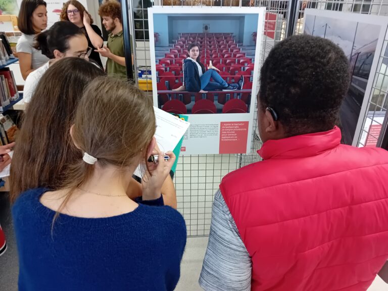 Principal Collège Rosa Parks - 40350 Pouillon tweet media