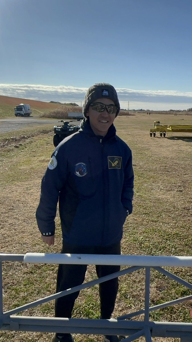 tus_TITsoaring's tweet photo. 【部員紹介】
✈︎ IR
ニックネーム:Game
係:機材副主任、会計補佐
学部学科:先進工学部物理工学科2年

同期にも先輩にも頼られるしっかり者で、時々出る毒舌が面白い👍
気さくで話やすいが、食い尽くし系でシスコンの疑惑がある危ない奴である
#春から理科大
#春から東工大 https://t.co/5OkCRckYi4
