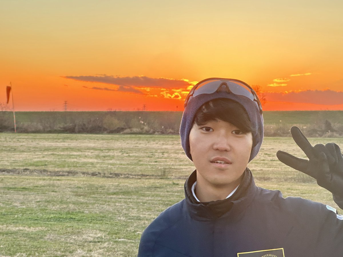 tus_TITsoaring's tweet photo. 【部員紹介】
✈︎ IR
ニックネーム:Game
係:機材副主任、会計補佐
学部学科:先進工学部物理工学科2年

同期にも先輩にも頼られるしっかり者で、時々出る毒舌が面白い👍
気さくで話やすいが、食い尽くし系でシスコンの疑惑がある危ない奴である
#春から理科大
#春から東工大 https://t.co/5OkCRckYi4